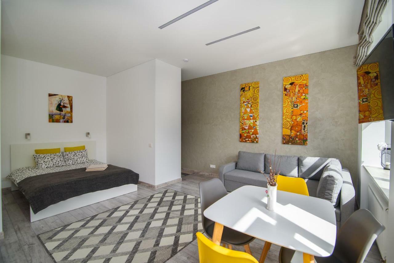 Family Apartments 2 Вилнюс Екстериор снимка